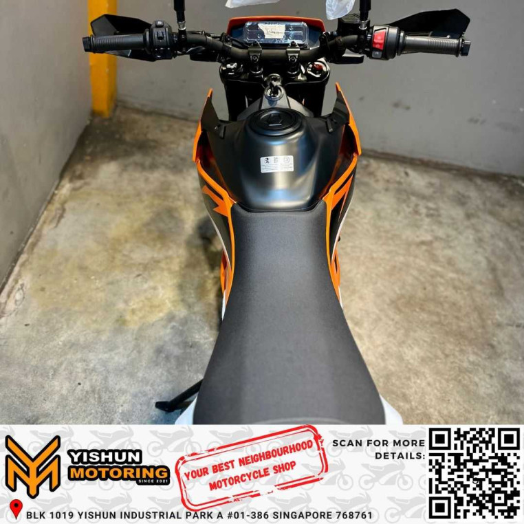 brand_new_ktm_125_enduro_r__ne_b93e79c5_processed.jpg