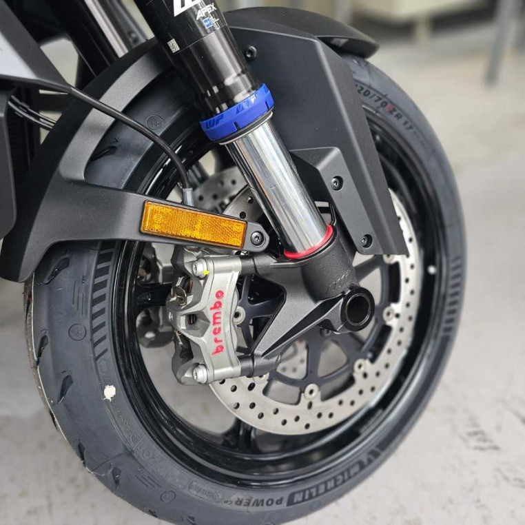 brand_new_ktm_1390_super_duke__6d7f4c83_processed.jpg