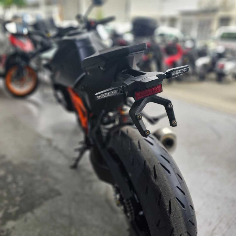brand_new_ktm_1390_super_duke__d94b7daa_processed.jpg