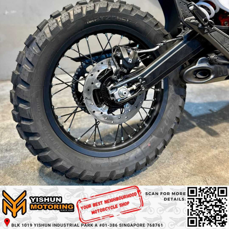 brand_new_ktm_390_enduro_r__ne_df9f8a6a_processed.jpg