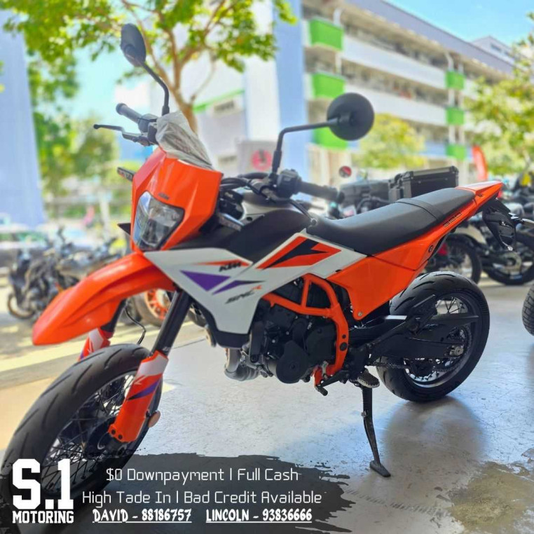 brand_new_ktm_390_smcr__smcr___22743ef8_processed.jpg