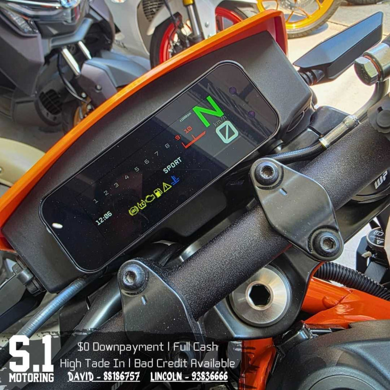 brand_new_ktm_390_smcr__smcr___3dbe6f08_processed.jpg