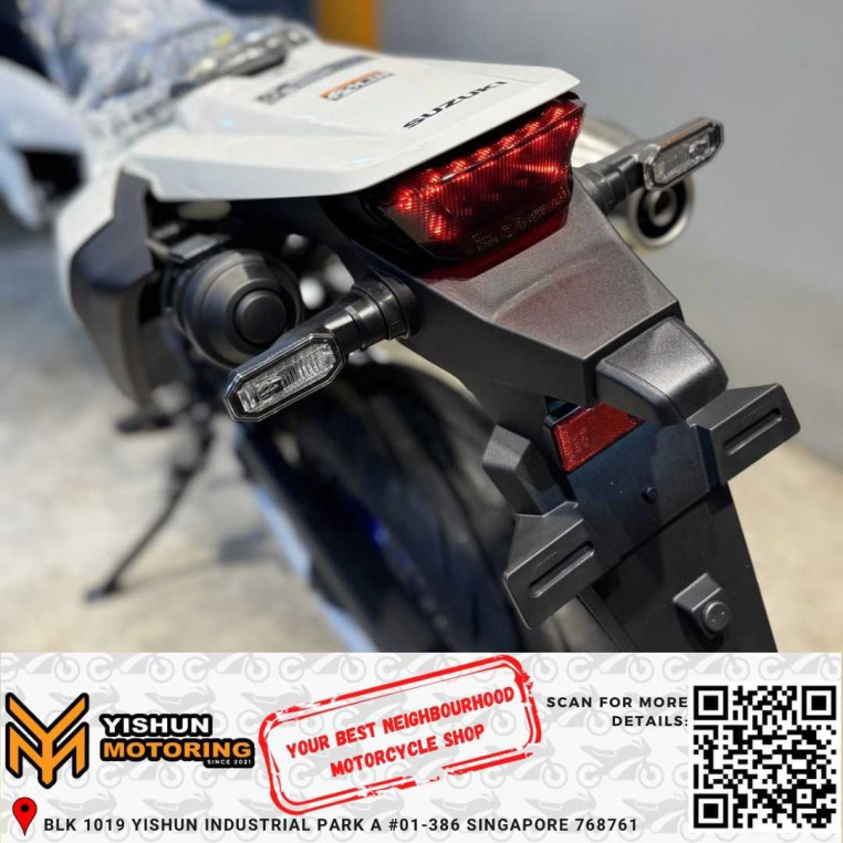 brand_new_suzuki_drz4sm__new_s_4a69d543_processed.jpg