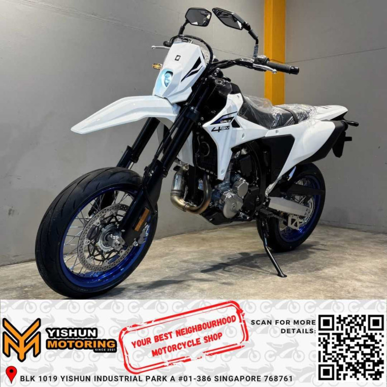 brand_new_suzuki_drz4sm__new_s_e31b51e4_processed.jpg