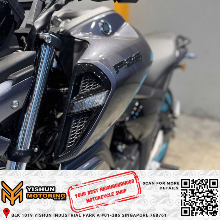 brand_new_yamaha_fzs_fi_hybrid_d093fa6f_processed.jpg