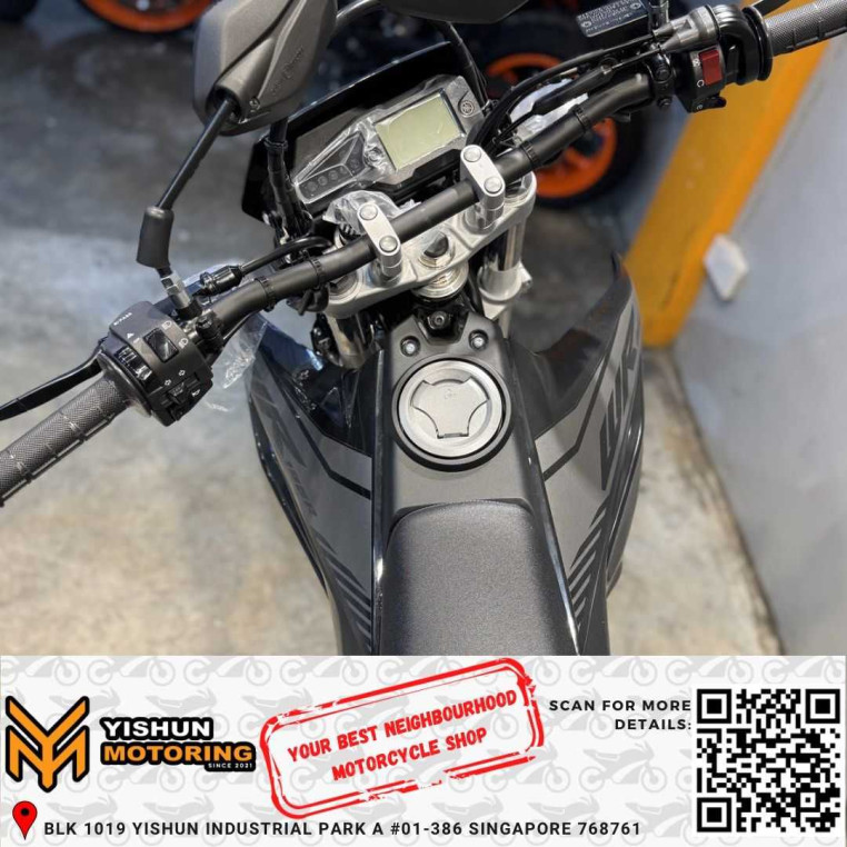 brand_new_yamaha_wr125r__yamah_56a8bbdf_processed.jpg