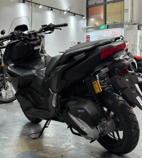 honda_adv_160_tft_abs_for_sale_54a8f5f6_processed.jpg
