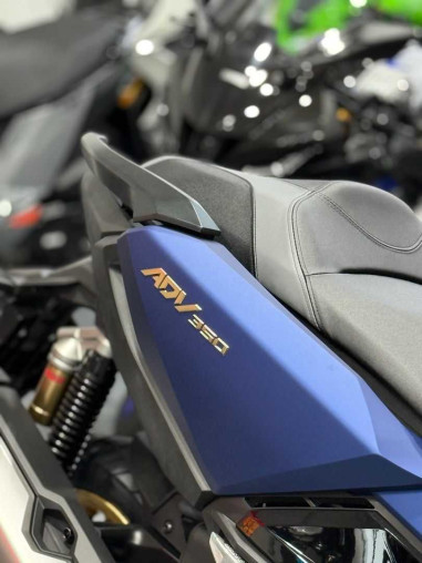 honda_adv_350_tft_abs_for_sale_73235b8a_processed.jpg