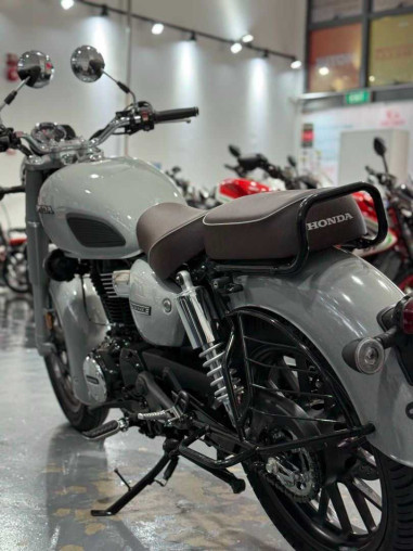honda_cb350_hness_1773051877_1_e136325e_processed.jpg