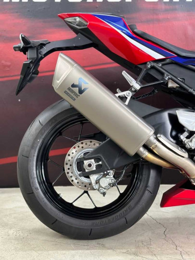 honda_cbr1000rrr__new_honda_cb_7b84aeb7_processed.jpg