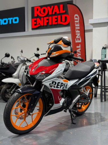 honda_rsx_150_repsol_edition_1_e035b4d8_processed.jpg