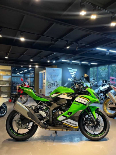 kawasaki_zx4rr_1750757205_5c21_a3537d9b_processed_converted.avif