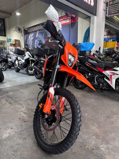 ktm_125_enduro_r_1757052934_30_27ef2527_processed.jpg