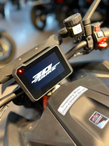 ktm_1390_super_duke_evo_171783_07775283_processed.jpg