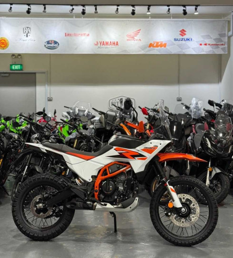 ktm_390_adventure_r__175518853_1cdddde9_processed_converted.avif