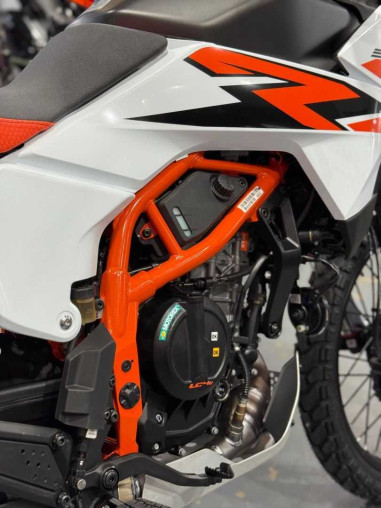 ktm_390_adventure_r__175518853_376a643f_processed.jpg