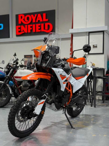 ktm_390_adventure_r__175518853_bf5995bc_processed.jpg