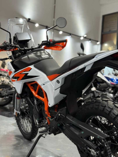 ktm_390_adventure_r__175518853_fade1e6d_processed.jpg