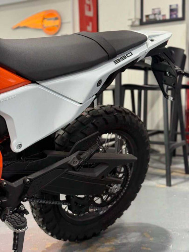 ktm_390_enduro_r_1772860590_60_a9fab185_processed.jpg