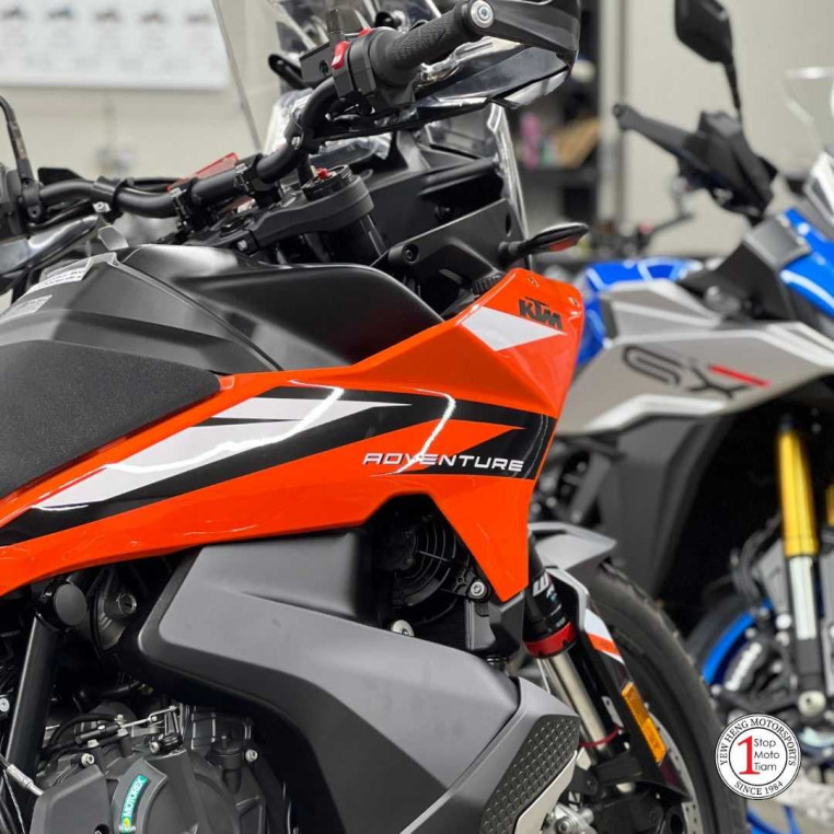 ktm_890_adventure__890adv__ktm_5e095030_processed.jpg