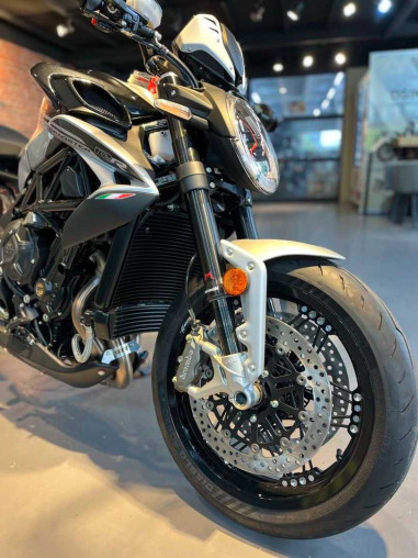mv_agusta_brutale_800_rr_ottan_363487bd_processed.jpg
