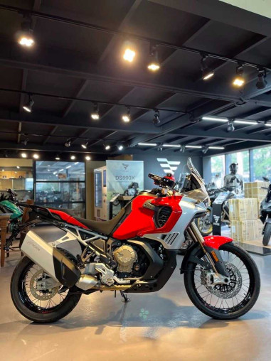 mv_agusta_enduro_veloce__endur_35f919fd_processed.jpg