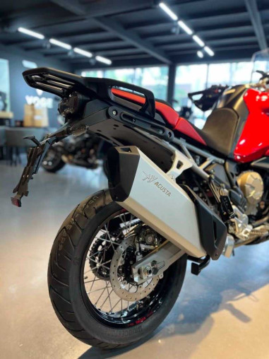 mv_agusta_enduro_veloce__endur_cd48561a_processed.jpg