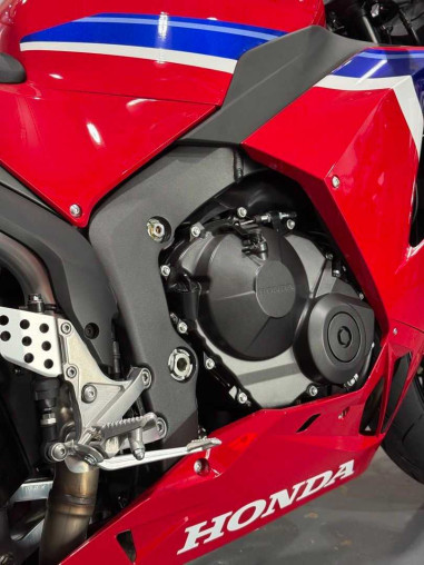 new_honda_cbr600rr_for_sale_17_106d7529_processed.jpg