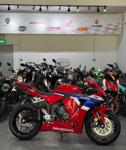 new_honda_cbr600rr_for_sale_17_aaa28ff7_processed_converted.avif