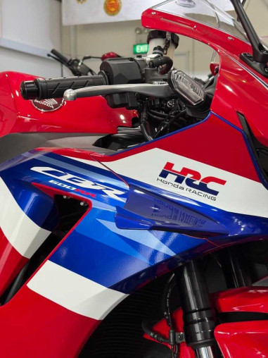 new_honda_cbr600rr_for_sale_17_f2f3e3fb_processed.jpg
