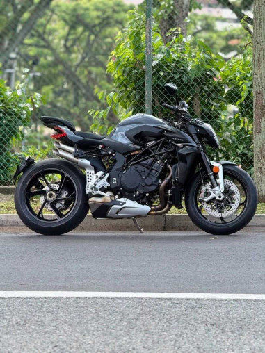 new_mv_agusta_brutale_1000_rs__9b25db10_processed.jpg