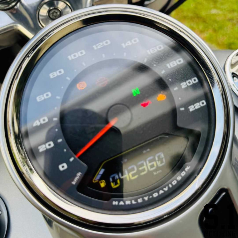preowned_harley_davidson_fatbo_5f51bf26_processed.jpg