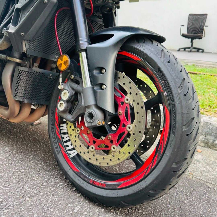 preowned_yamaha_mt10_mt10__10__5aec9448_processed.jpg