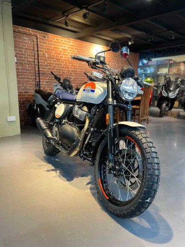 royal_enfield_bear_650__bear_6_28faa7ed_processed.jpg