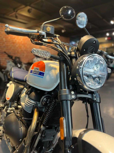 royal_enfield_bear_650__bear_6_c48f3746_processed.jpg