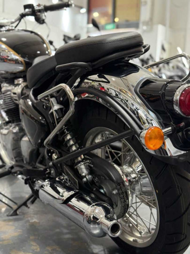 royal_enfield_classic_650_1748_baa6174d_processed.jpg