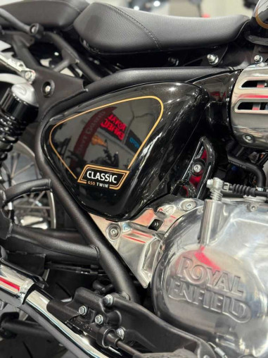 royal_enfield_classic_650_1748_ca3fbf6f_processed.jpg