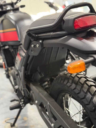 royal_enfield_himalayan_scram__d2e218e3_processed.jpg