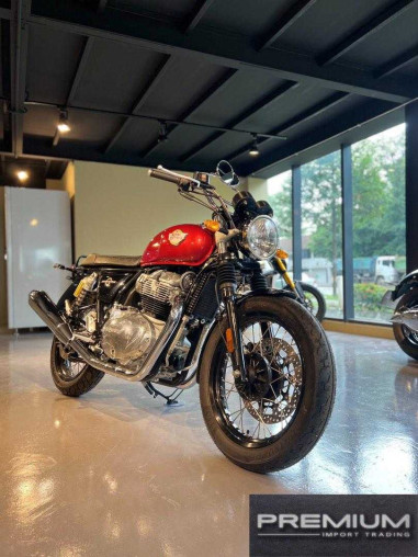 royal_enfield_interceptor_650__2957a760_processed.jpg