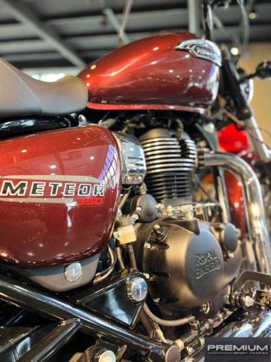 royal_enfield_meteor_350_stell_4de76a9f_processed.jpg