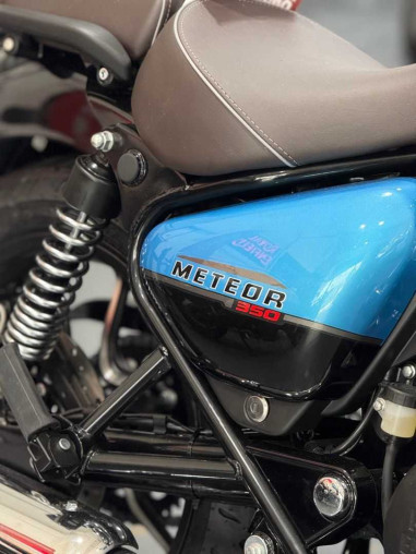 royal_enfield_meteor_350_super_3232f9f8_processed.jpg