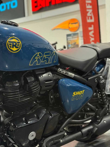 royal_enfield_shotgun_650_1768_293b1397_processed.jpg