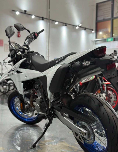 suzuki_drz4_sm_1773297949_5559_c4d79d53_processed.jpg