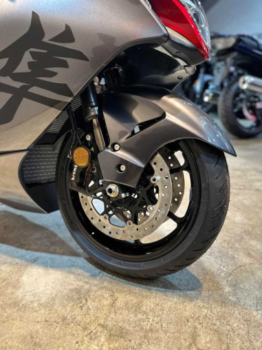 suzuki_hayabusa_gen_3__new_suz_5e0842fd_processed.jpg