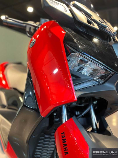 yamaha_xmax_300_2023_168076988_b4ec16ed_processed.jpg