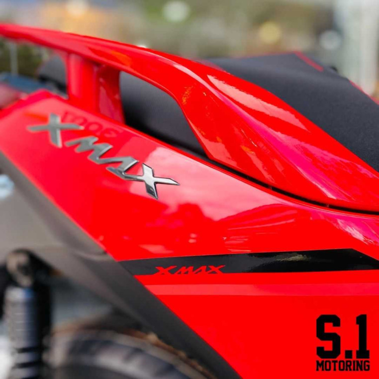 yamaha_xmax_300_2023_model_167_2dd80ed1_processed.jpg