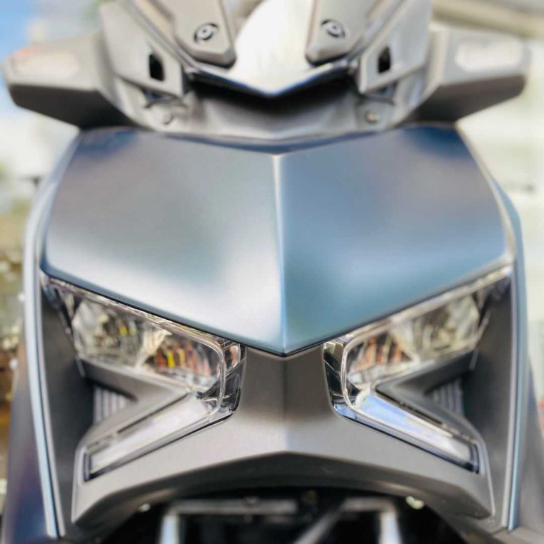yamaha_xmax_300_2023_model_167_75c6e219_processed.jpg