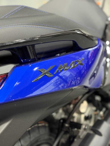 yamaha_xmax_300_v3_abs_1765872_7f896c9a_processed.jpg