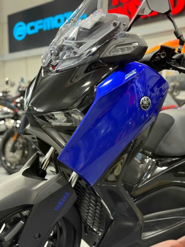 yamaha_xmax_300_v3_abs_1765872_e140a949_processed.jpg