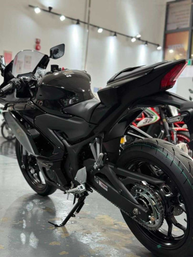 yamaha_yzfr3_1772695981_c2f5be_f9ceaaa0_processed.jpg